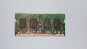 Hynix 1GB HYMP112S64CP6-Y5 AB PC2-5300S-555-12 ID10918 - Image 2