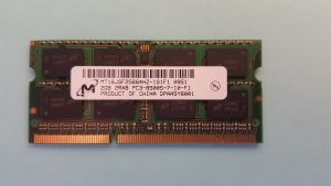 Micron 2GB PC-8500  MT16JSF25664HZ-1G1F1 Laptop Memory