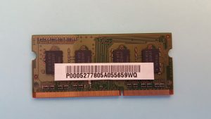 Samsung PC3-8500 1 GB SO-DIMM 1066 MHz DDR3 Memory (M471B2873FHS-CF8) - Image 2