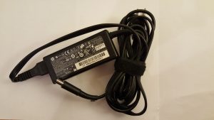 Original PPP009D 18.5V 3.5A 65W Charger AC Adapter for HP 2000-2b10NR Notebook